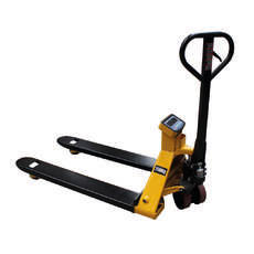 Pallet Jack with Scales - 685mm wide